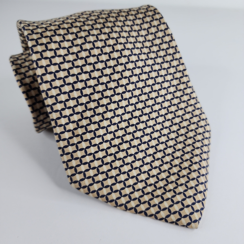 TOMMY HILFIGER Tan Silk Tie.